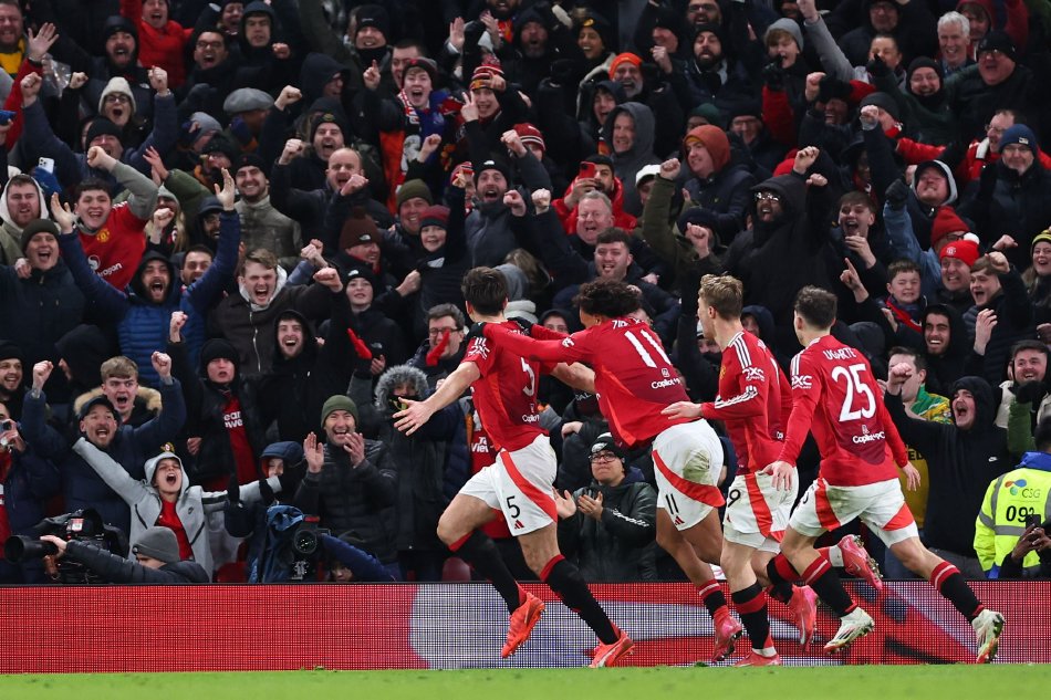 开云APP-冲刺阶段突围战来临；里昂围绕足总杯队长鼓劲；信心回归；身体对抗强度拉满